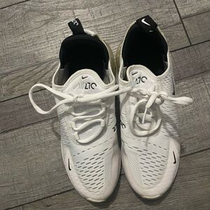 White Nike Airmax Shoe